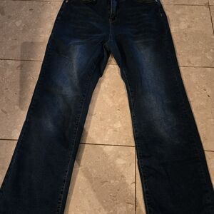 Women's Cropped Stretch Jeans - Medium